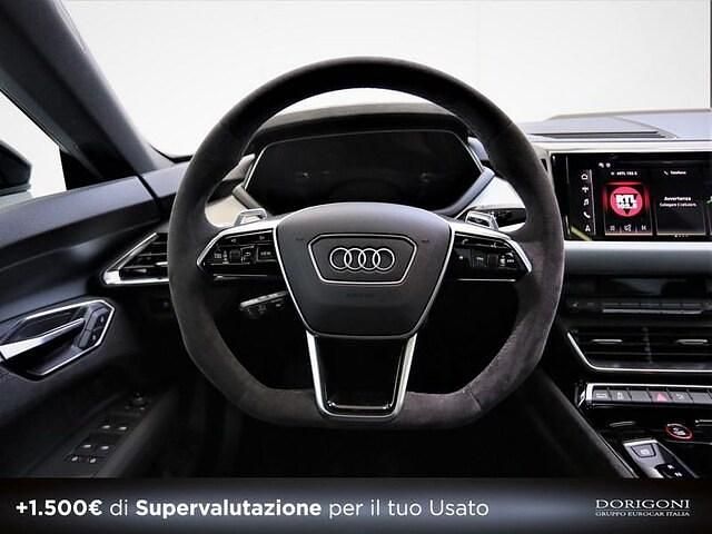 Usata Audi e-tron GT quattro Comfort 350 kW (476 CV) 2024 Grigio suzuka metallizzato Berlina