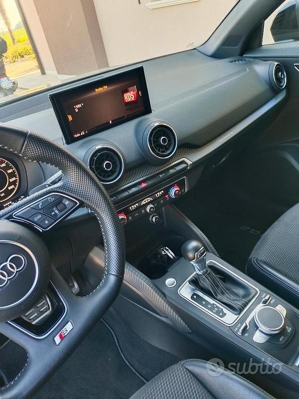 Usata Audi Q2 Black Edition 190 CV (139 kW) 2019 Grigio SUV