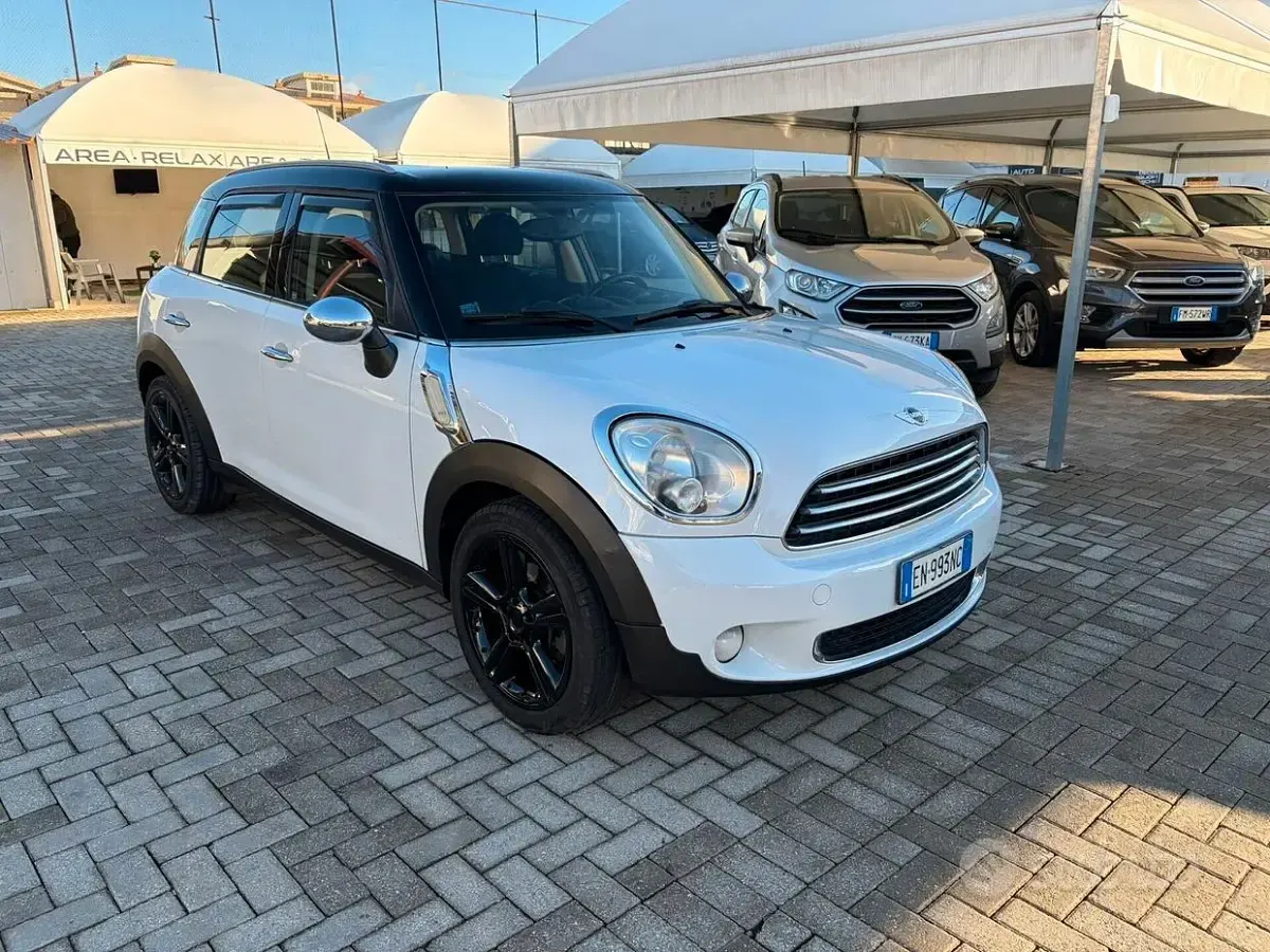 Usata Mini Cooper Countryman 111 CV (81 kW) 2012 Bianco SUV