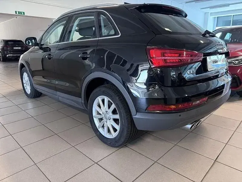 Usata Audi Q3 Business 150 CV (110 kW) 2015 Nero SUV