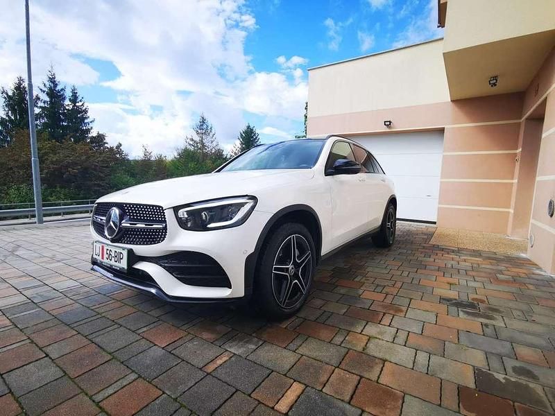 Usata Mercedes GLC220 AMG line 194 CV (142 kW) 2021 Bianco SUV