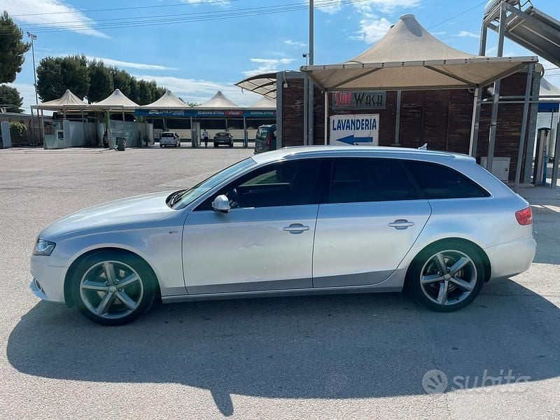 Usata Audi A4 143 CV (105 kW) 2011 Grigio Station wagon