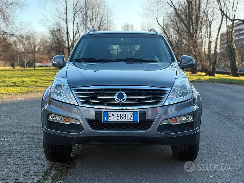 Grigio Usata 2014 Ssangyong (KGM) Rexton SUV | 6500 € (Ottimo prezzo) - Immagine 1/4