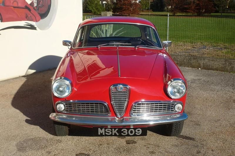Usata Alfa Romeo Giulietta Sprint 80 CV (58 kW) 1962 Rosso Coupé