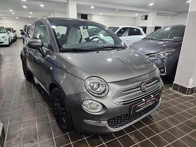 Usata Fiat 500 Dolcevita 71 CV (52 kW) 2022 Grigio montagna metallizzato Utilitaria