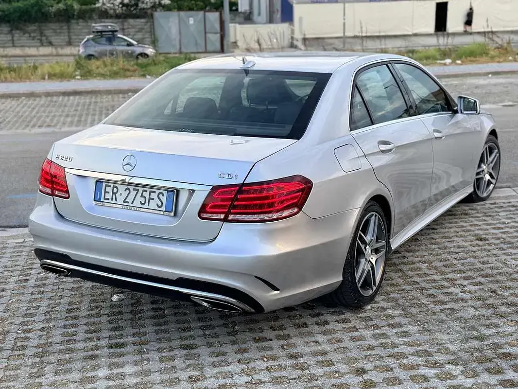 Usata Mercedes E220 Avantgarde 170 CV (125 kW) 2013 Berlina
