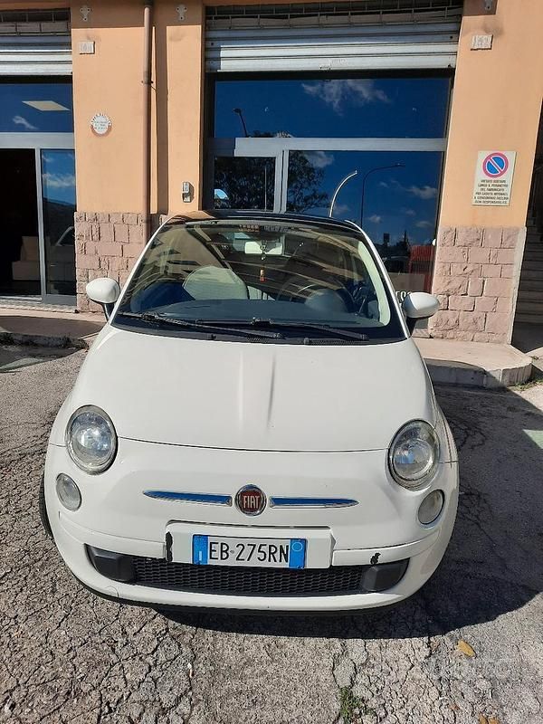 Bianco Usata 2010 Fiat 500 Pop Due volumi | 5000 € (Buon prezzo) - Immagine 1/4