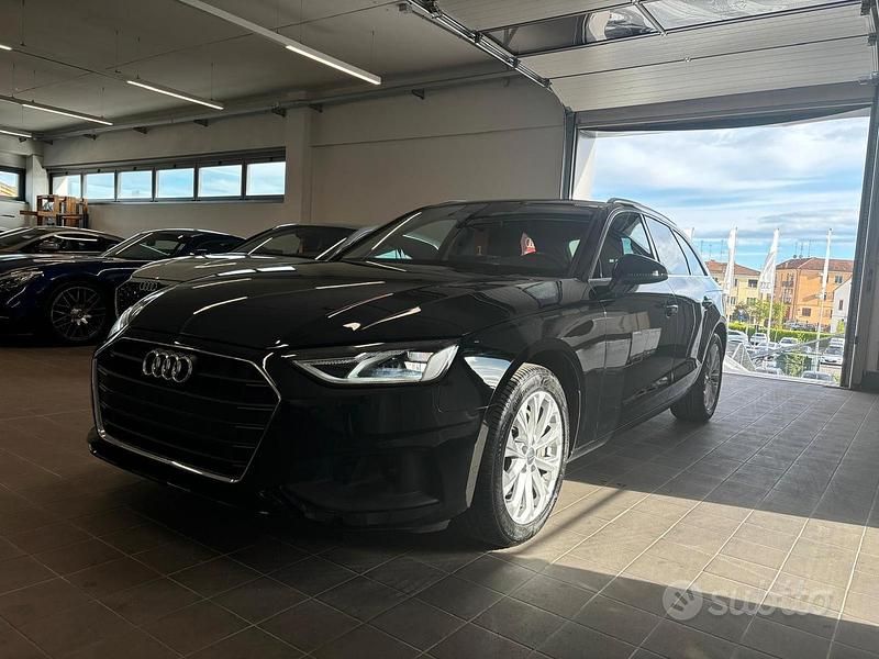 Usata Audi A4 Business 190 CV (139 kW) 2019 Nero Station wagon