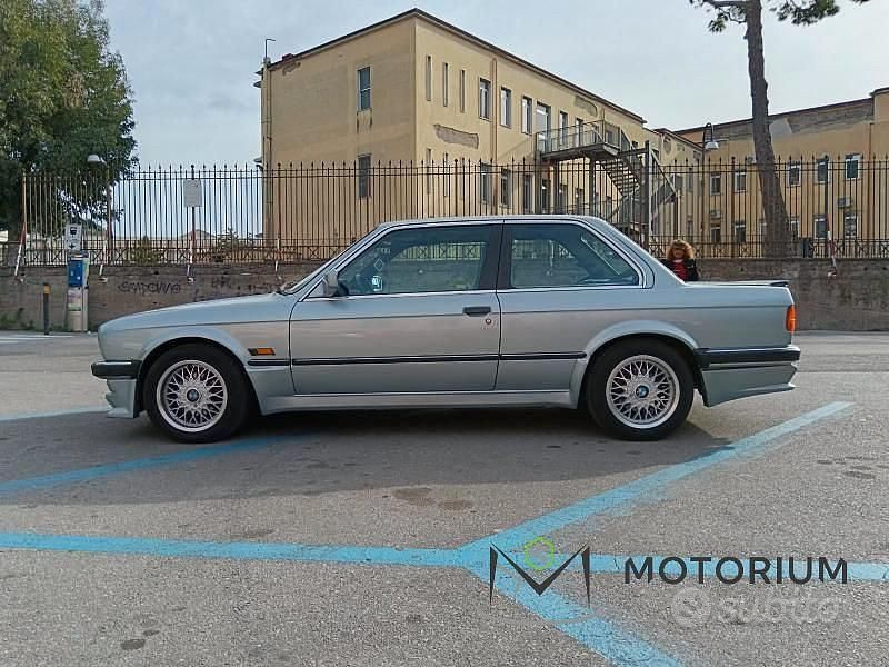 Usata BMW 318 1984 Grigio Coupé