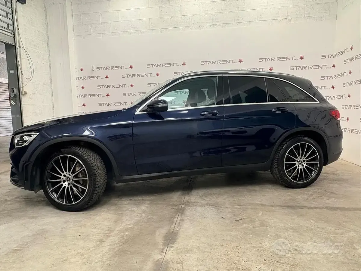 Usata Mercedes GLC220 Premium Plus 194 CV (142 kW) 2022 Blu/azzurro SUV
