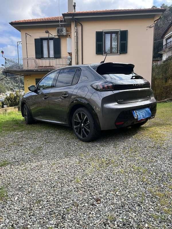 Usata Peugeot 208 GT 131 CV (96 kW) 2023 Utilitaria