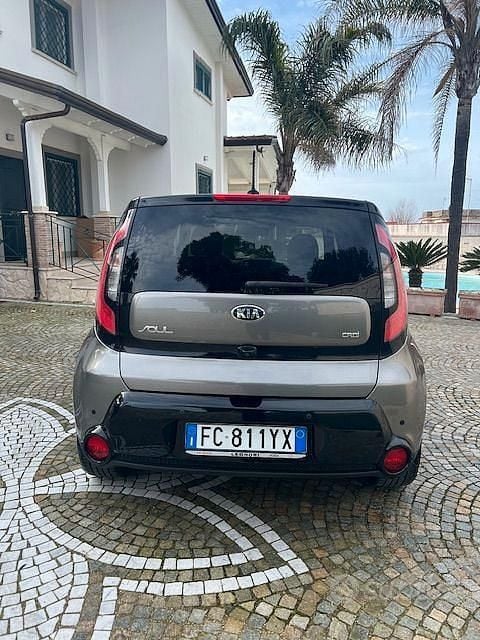 Usata Kia Soul 2016 Grigio SUV