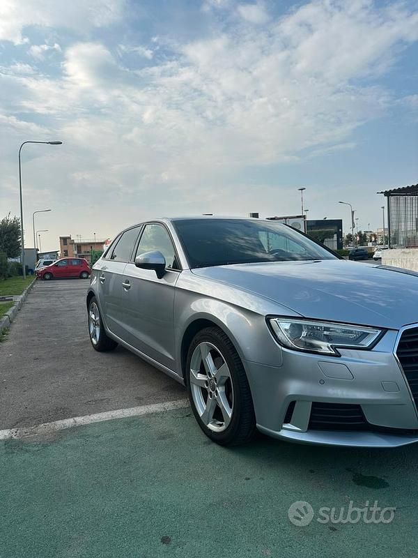 Usata Audi A3 116 CV (85 kW) 2019 Grigio Berlina