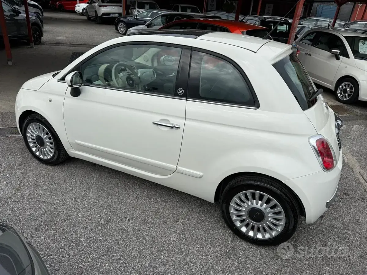 Usata Fiat 500 Lounge 69 CV (50 kW) 2011 Bianco Berlina