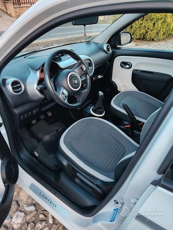 Usata Renault Twingo Life 69 CV (50 kW) 2018 Bianco Utilitaria