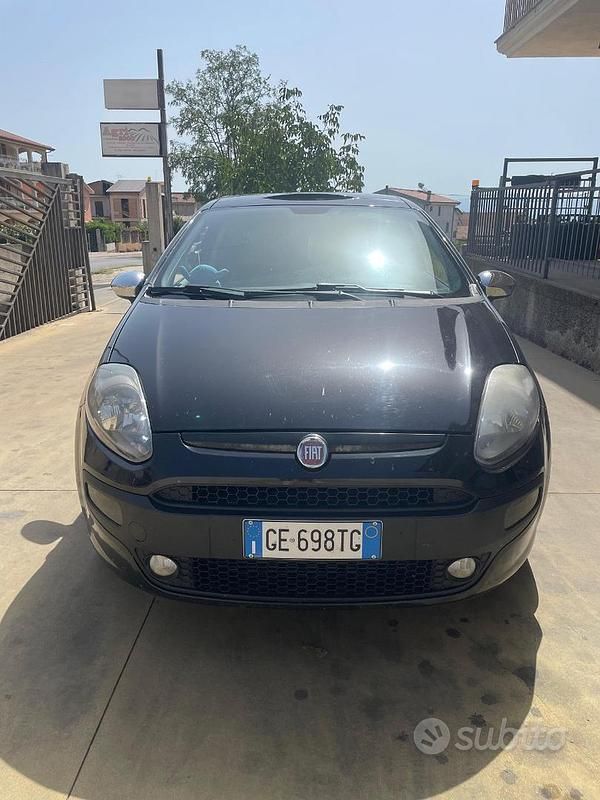 Usata Fiat Punto 120 CV (88 kW) 2010 Nero Utilitaria
