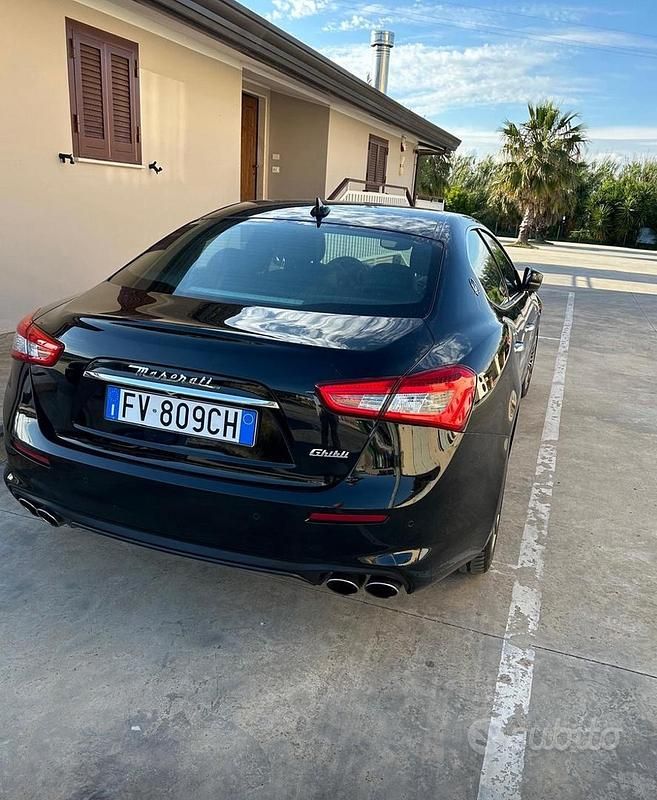 Usata Maserati Ghibli 250 CV (183 kW) 2019 Nero Berlina