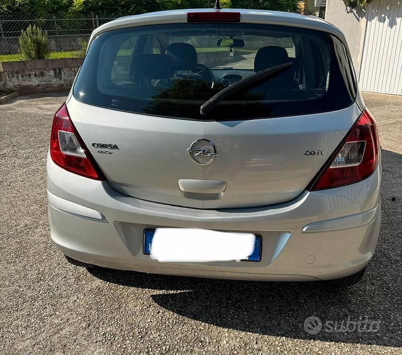 Usata Opel Corsa 75 CV (55 kW) 2013 Grigio Utilitaria