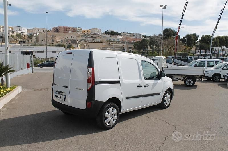 Usata Renault Kangoo Life 95 CV (69 kW) 2019 Bianco Monovolume