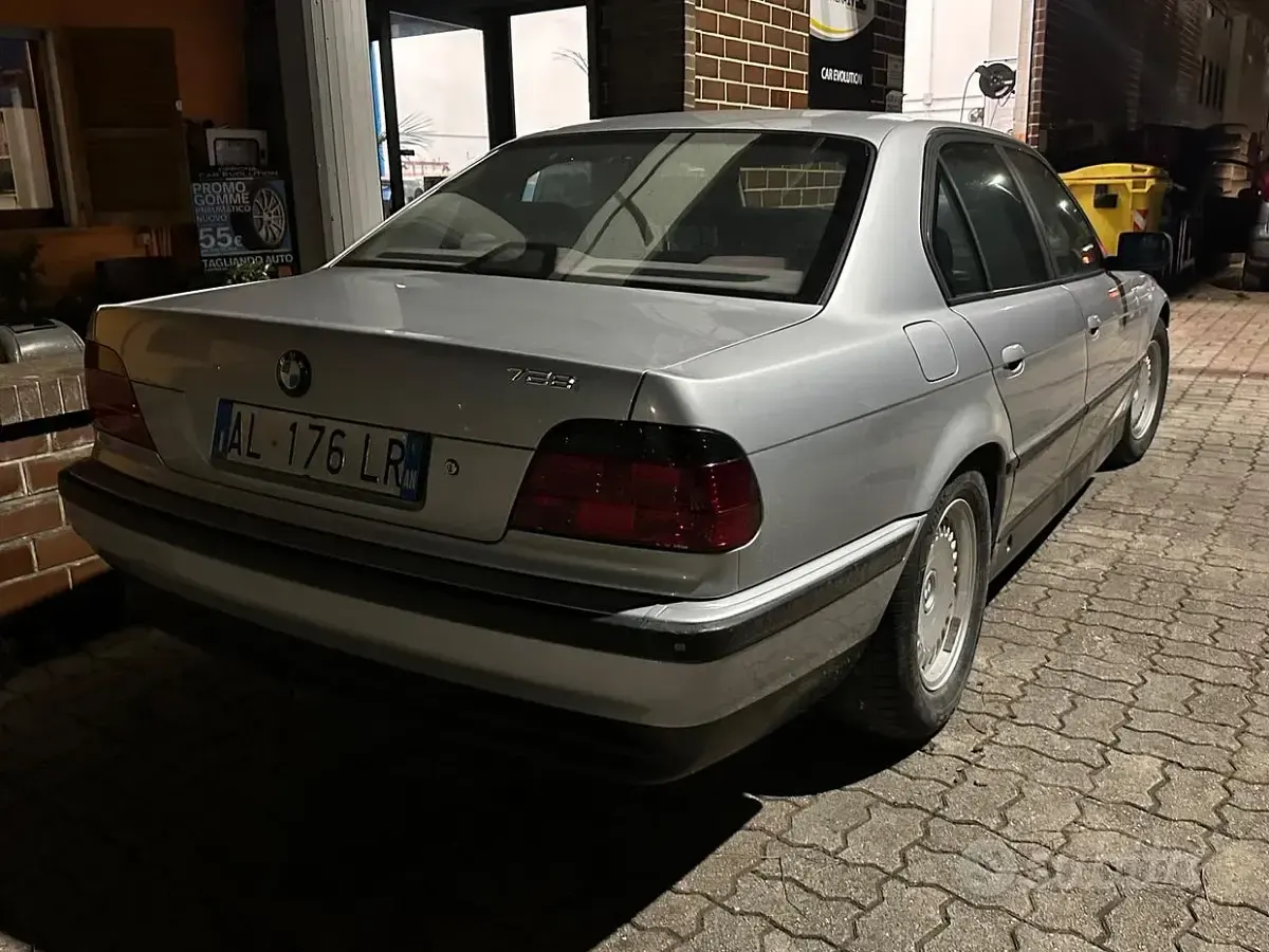 Usata BMW 728 193 CV (141 kW) 1996 Grigio Berlina