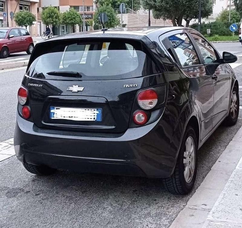 Usata Chevrolet Aveo LT 75 CV (55 kW) 2012 Nero Berlina