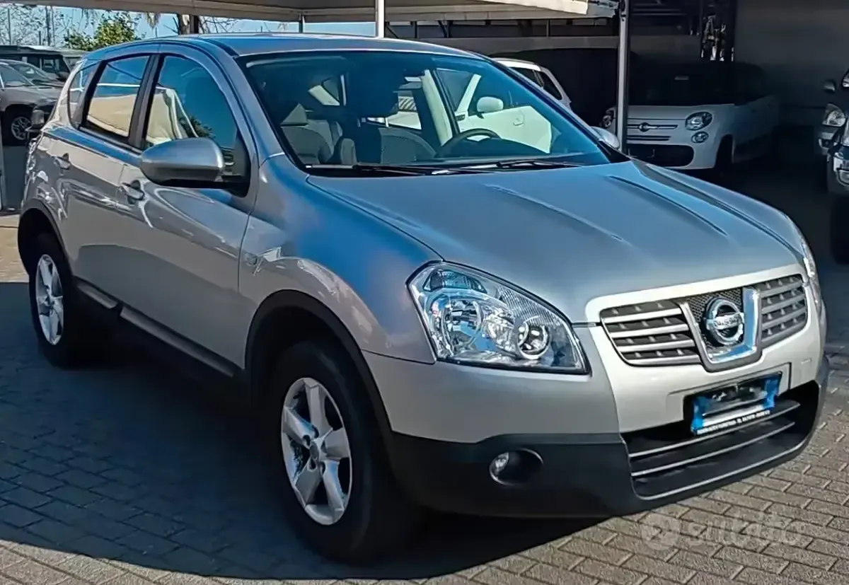 Usata Nissan Qashqai Acenta 150 CV (110 kW) 2008 Grigio SUV
