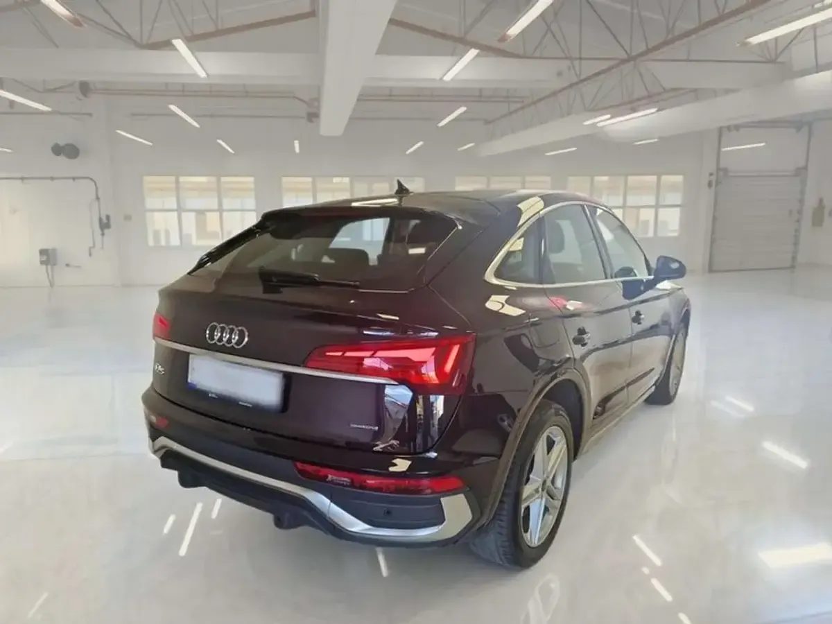 Usata Audi Q5 Sportback S-Line 204 CV (150 kW) 2024 Nero SUV