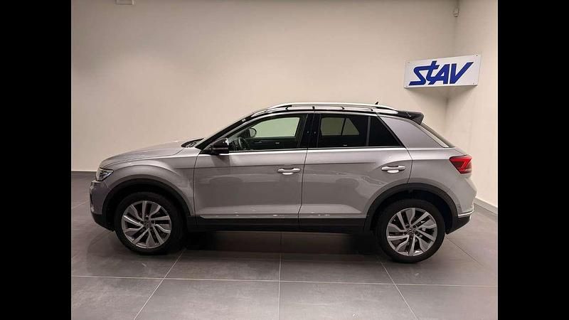 Usata VW T-Roc Style 150 CV (110 kW) 2023 Argento SUV