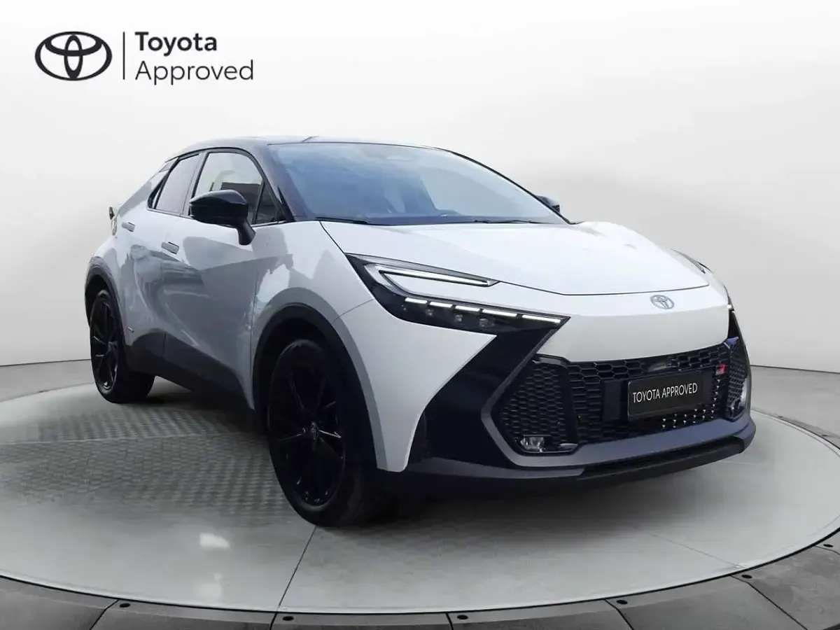 Usata Toyota C-HR Sport 198 CV (145 kW) 2024 Bianco SUV