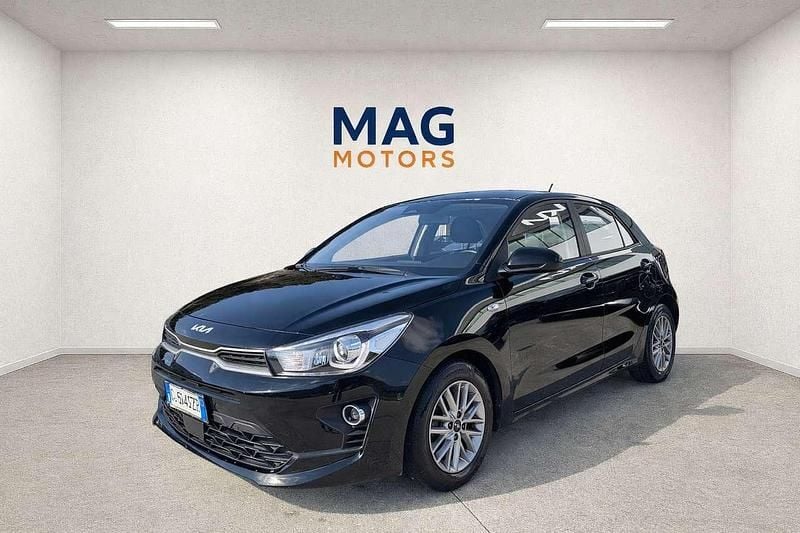 Usata Kia Rio Style 84 CV (61 kW) 2022 Nero Berlina