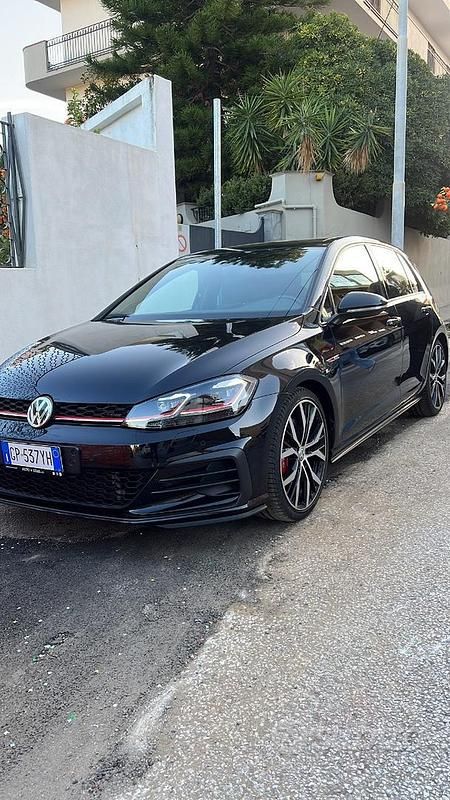 Usata VW Golf VII GTI 245 CV (180 kW) 2019 Nero Berlina