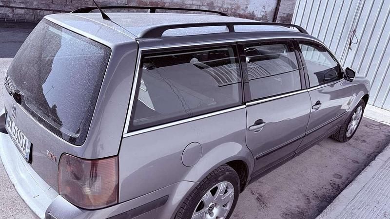 Usata 2002 VW Passat Highline Station wagon | 2200 € (Ottimo prezzo) - Immagine 1/4