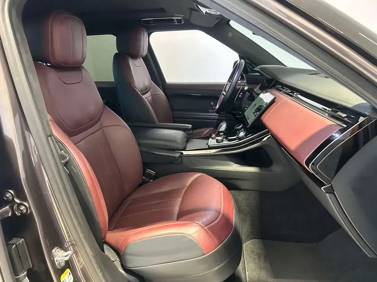 Usata Land Rover Range Rover Sport Autobiography 510 CV (375 kW) 2022 Charente grey SUV