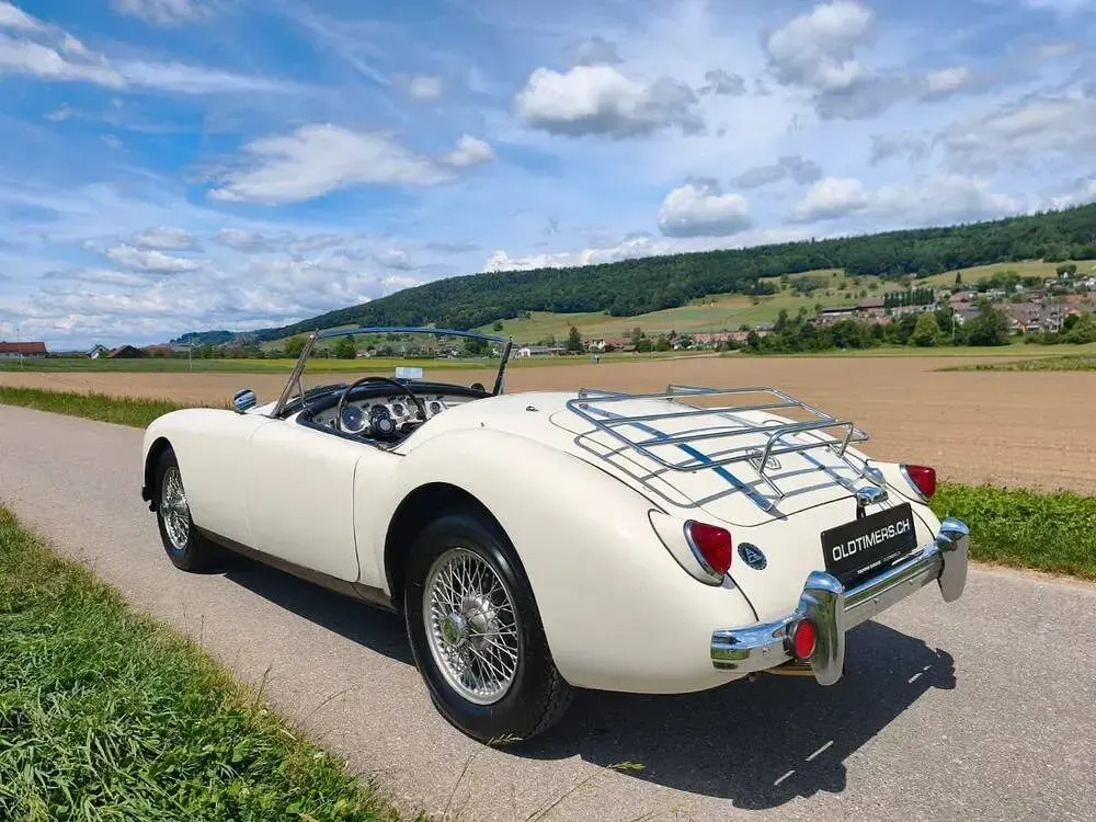 Usata MG MGA 72 CV (52 kW) 1958 Bianco Cabrio