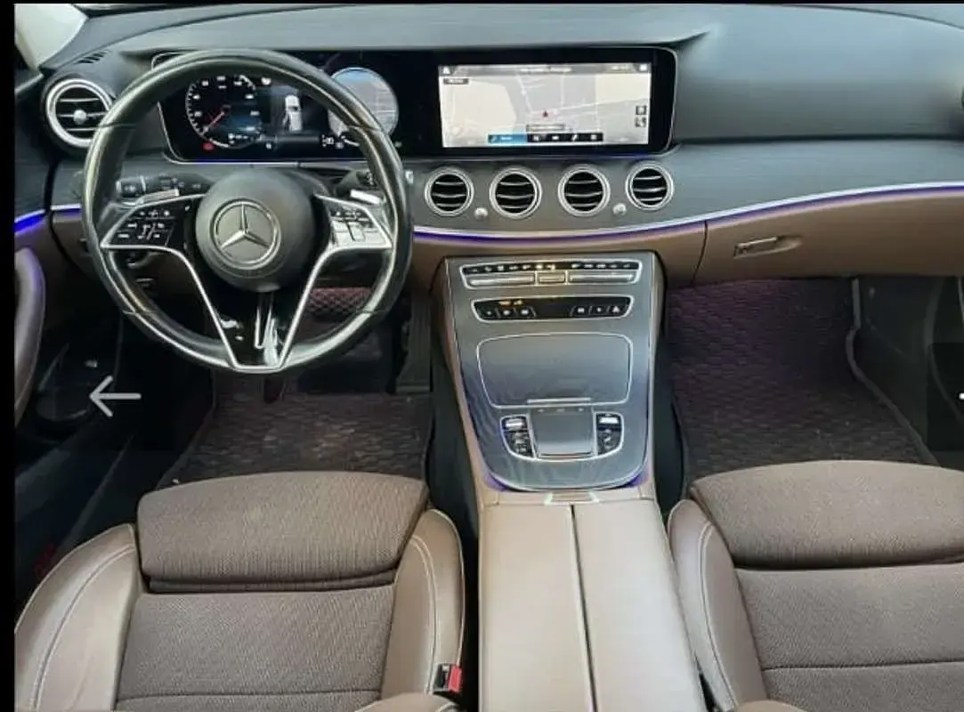 Usata Mercedes E220 Premium Plus 194 CV (142 kW) 2021 Nero Station wagon