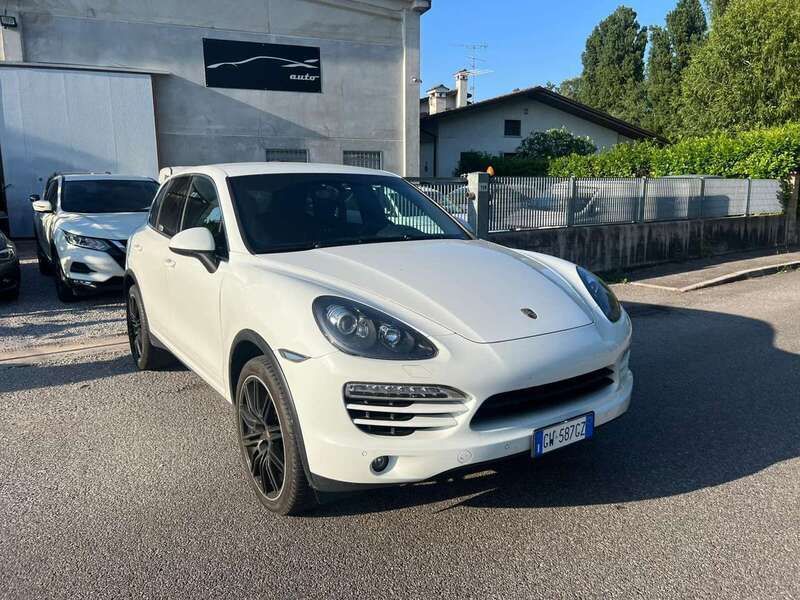 Usata Porsche Cayenne 250 CV (183 kW) 2013 Bianco SUV