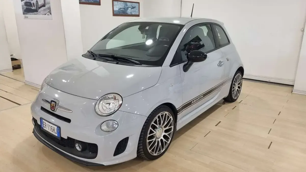 Usata Abarth 500 Custom 140 CV (102 kW) 2013 Grigio Utilitaria