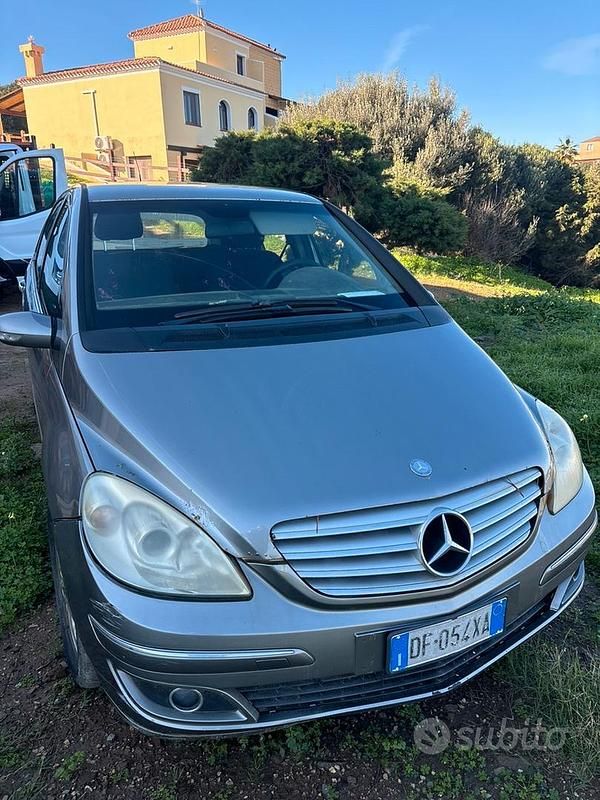 Usata Mercedes B180 2005 Grigio Monovolume