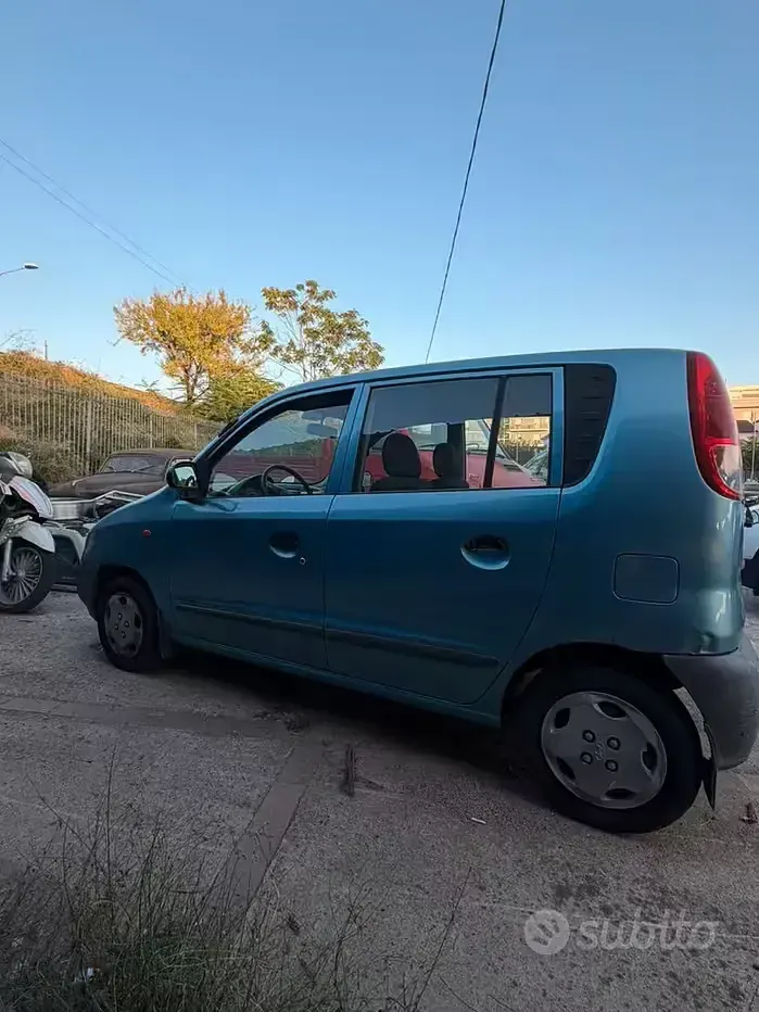Usata Hyundai Atos 59 CV (43 kW) 2002 Bluazzurro Utilitaria