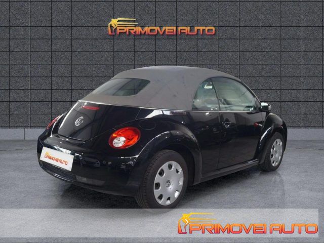 Usata VW New Beetle Cabriolet 75 CV (55 kW) 2008 Nero Cabrio