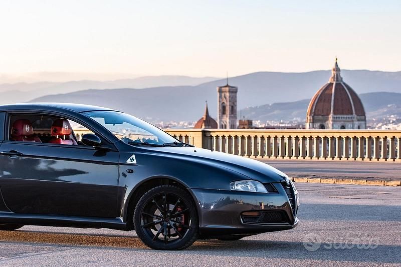 Usata Alfa Romeo GT 140 CV (102 kW) 2007 Grigio Coupé