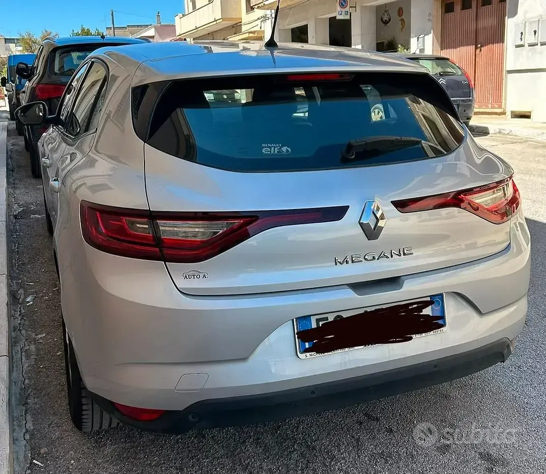 Usata Renault Mégane IV 110 CV (80 kW) 2017 Berlina