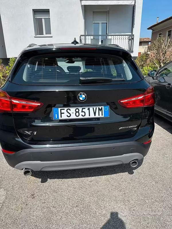 Usata BMW X1 Advantage 116 CV (85 kW) 2018 Nero SUV