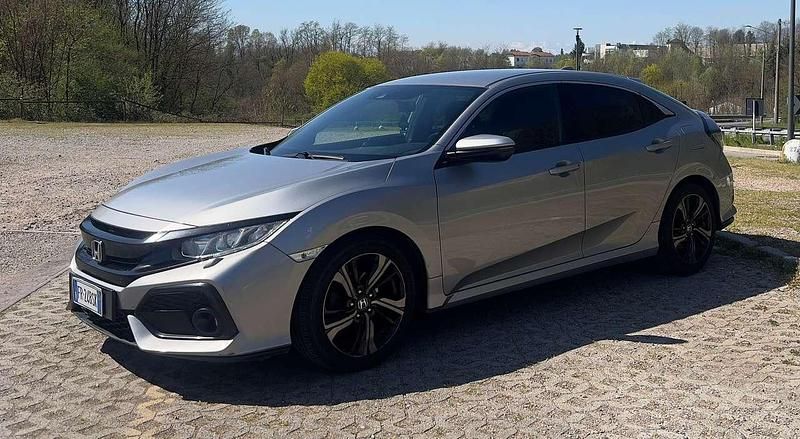 Usata Honda Civic Executive 129 CV (94 kW) 2018 Blu/azzurro Berlina