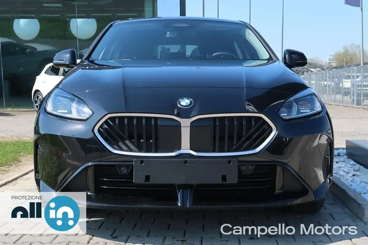 Usata BMW 118 M Sport 150 CV (110 kW) 2025 Nero metallizzato Utilitaria