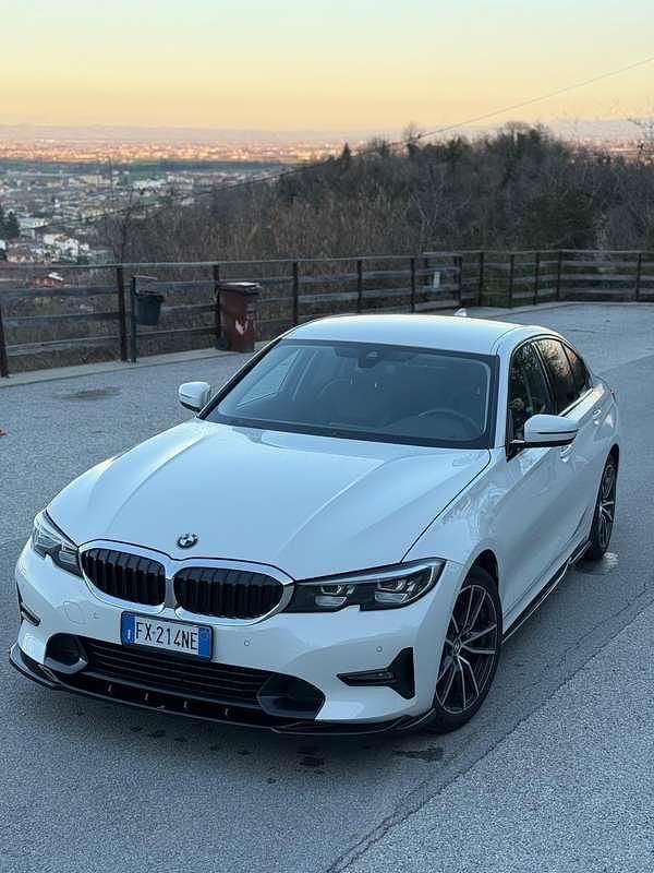 Usata BMW 320 Sport Line 190 CV (139 kW) 2019 Berlina