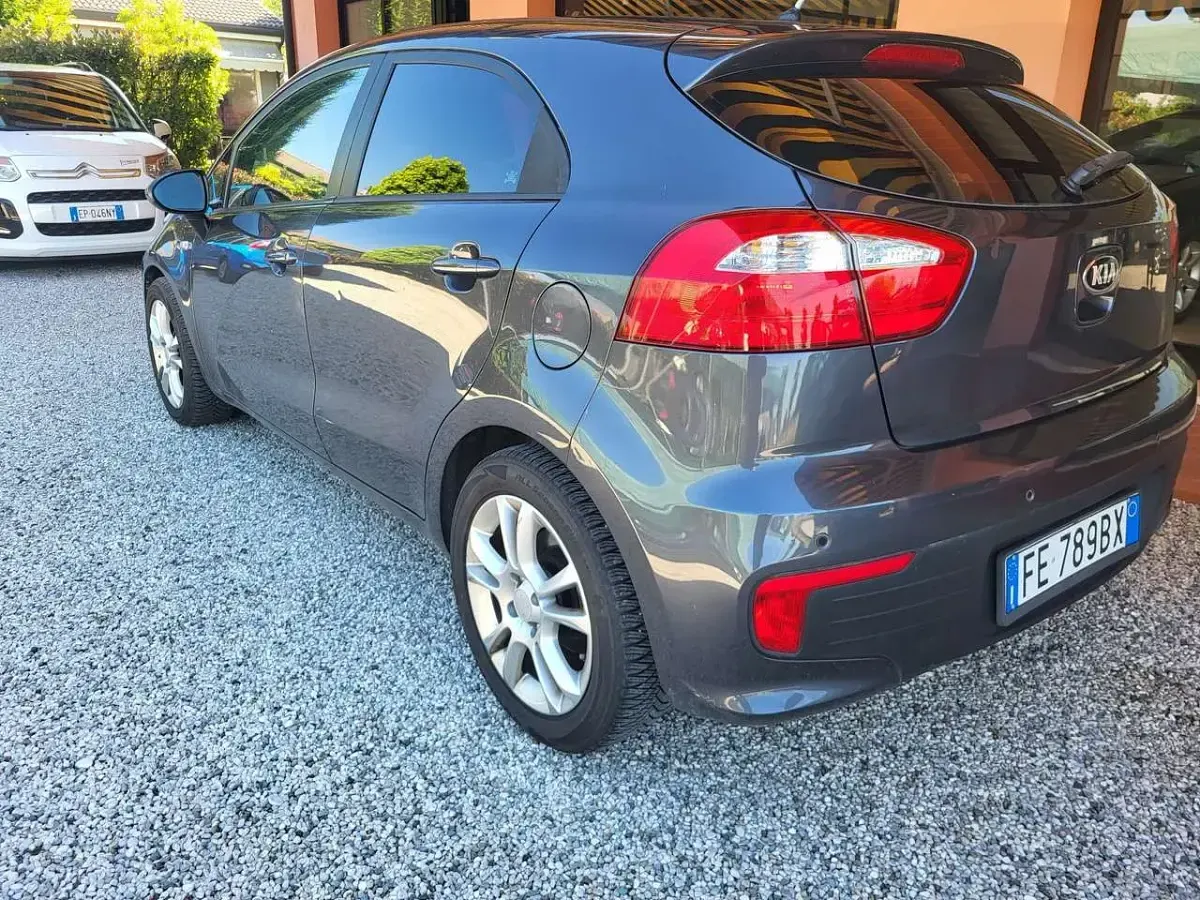 Usata Kia Rio 75 CV (55 kW) 2016 Other Utilitaria