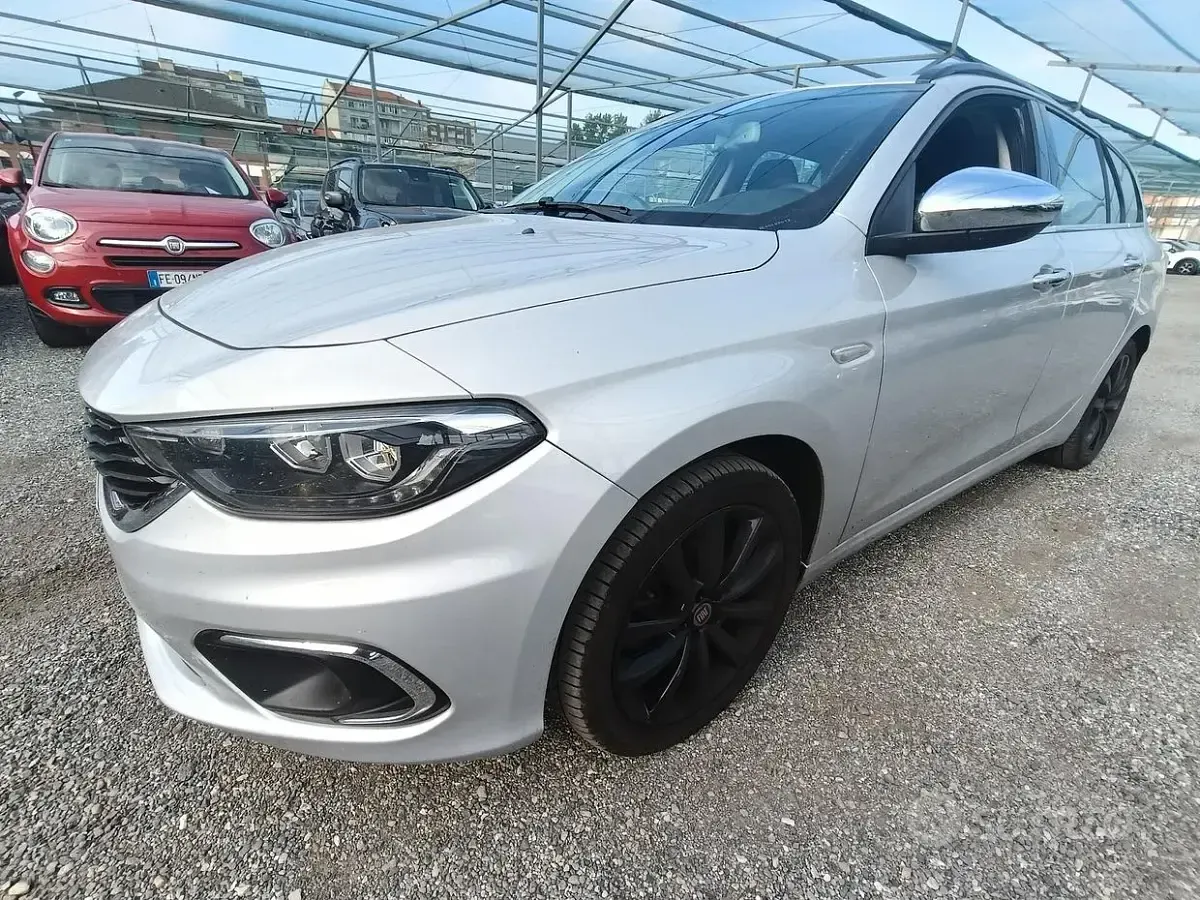 Usata Fiat Tipo 120 CV (88 kW) 2019 Grigio Station wagon