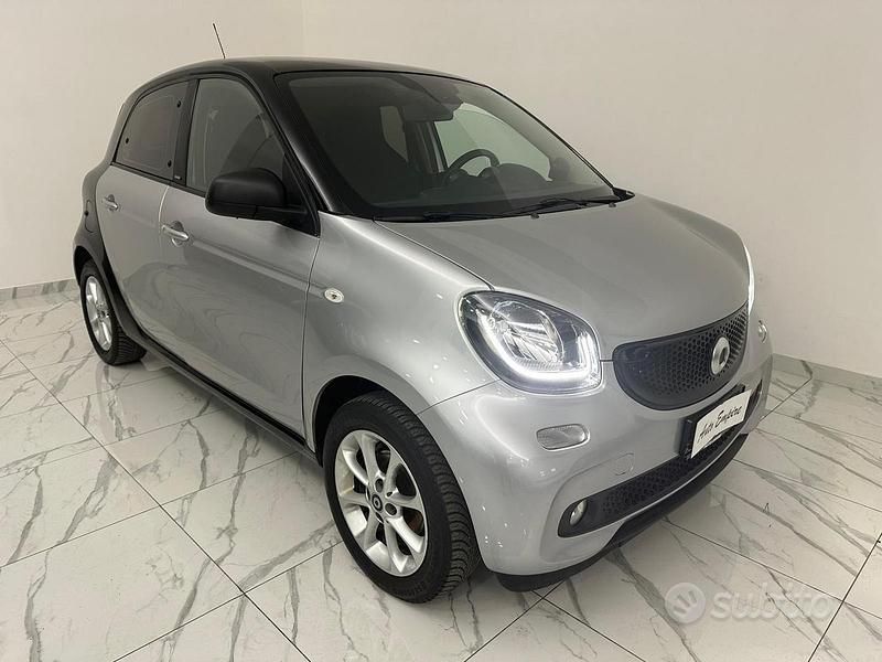 Usata Smart ForFour Passion 71 CV (52 kW) 2018 Grigio Utilitaria