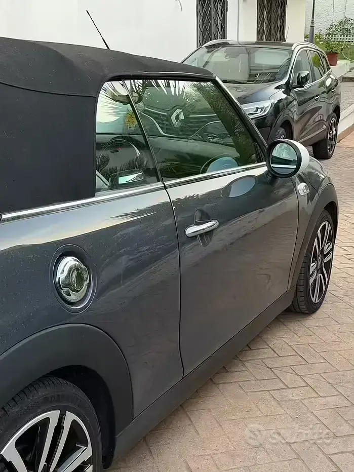 Usata Mini Cooper SD Cabriolet 170 CV (125 kW) 2019 Grigio Cabrio